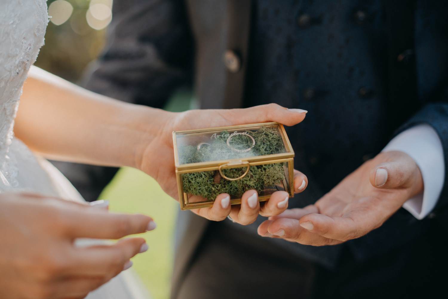 El intercambio de las alianzas de boda